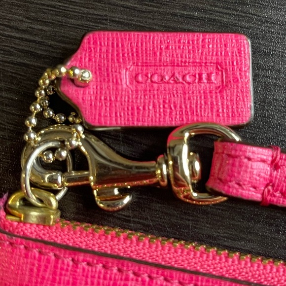 Coach Hot Pink Leather Clutch Purse - Picture 6 of 7